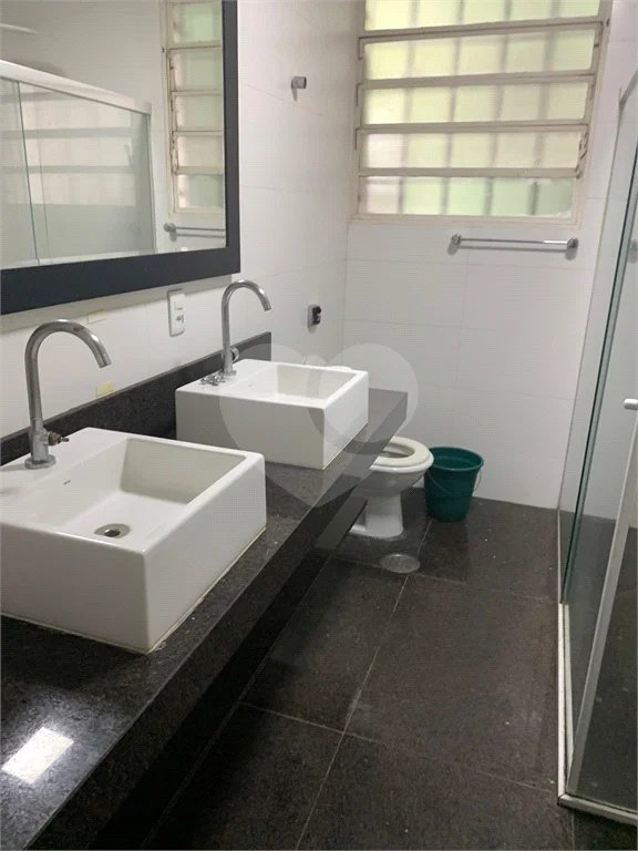 Sobrado à venda com 3 quartos em Brooklin, São Paulo, SP