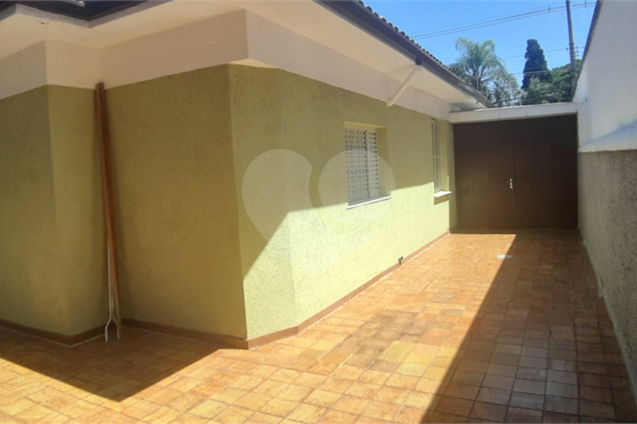 Casa Térrea à venda com 3 quartos, sendo 1 suíte, em Jardim São Bento, São Paulo, SP