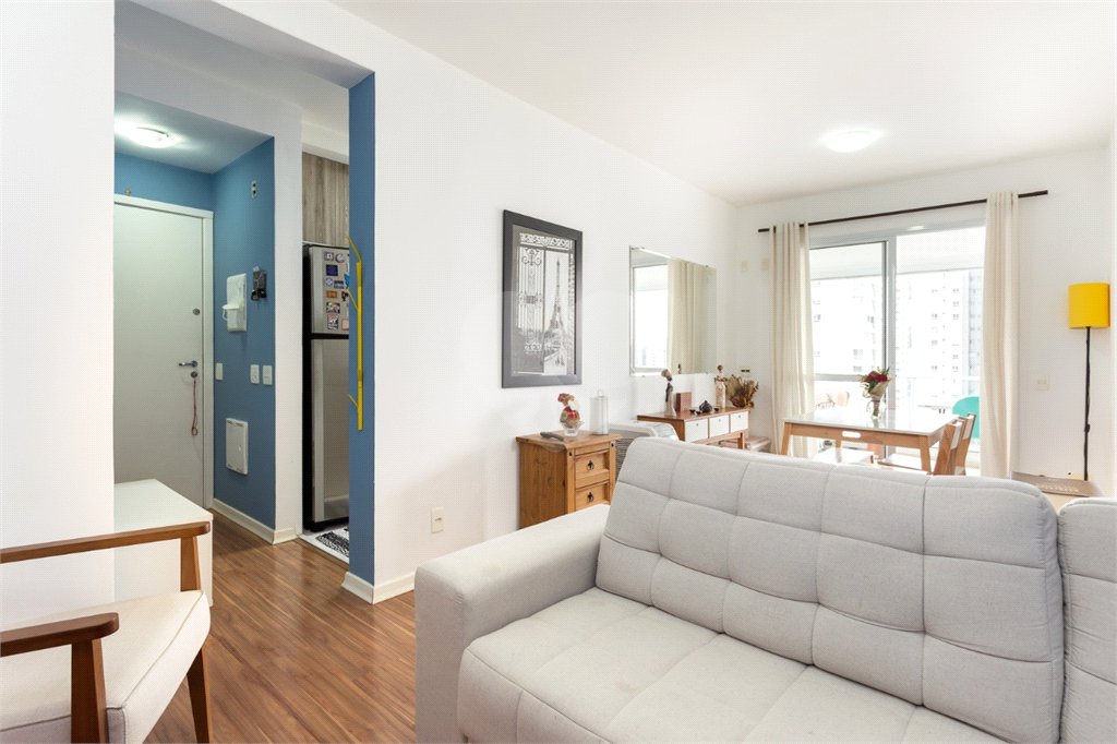 Apartamento à venda com 3 quartos, sendo 1 suíte, em Vila Anastácio, São Paulo, SP