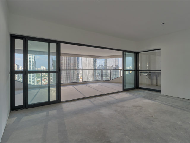 Apartamento à venda com 4 suítes em Chácara Santo Antônio, São Paulo, SP
