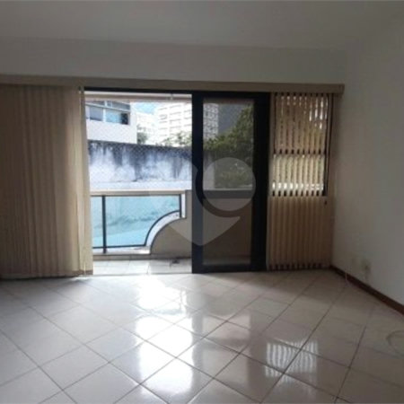 Apartamento à venda com 3 quartos, sendo 1 suíte,  em Lagoa, Rio de Janeiro, RJ