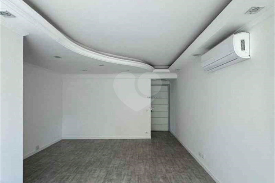 Apartamento à venda com 3 quartos, sendo 1 suíte, em Parada Inglesa, São Paulo, SP
