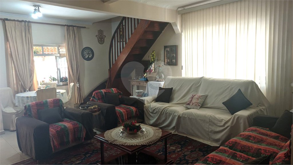 Sobrado à venda com 4 quartos, sendo 2 suítes,  em Santana, São Paulo, SP
