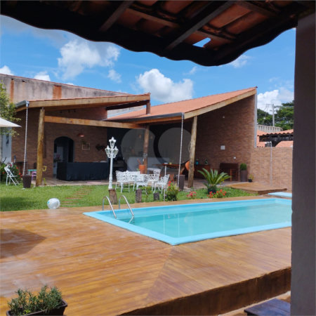 Chácara à venda com 3 quartos, sendo 1 suíte,  no Centro, Araçoiaba da Serra, SP