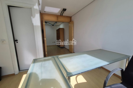 Sala Comercial à Venda no Edifício Paulista Tower – Rua Vergueiro, próximo ao Metrô Ana Rosa