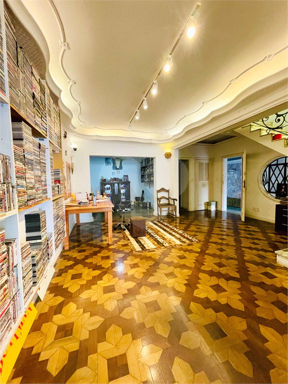Casa à venda com 12 quartos em Vila Mariana, São Paulo, SP