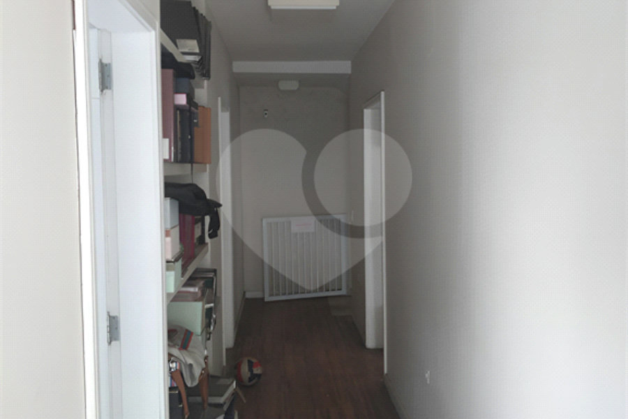 Casa à venda com 6 quartos, sendo 3 suítes, em Jardim Guedala, São Paulo, SP