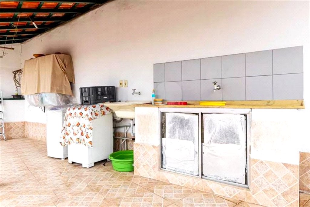 Sobrado à venda com 3 quartos, sendo 1 suíte, em Vila Paulicéia, São Paulo, SP
