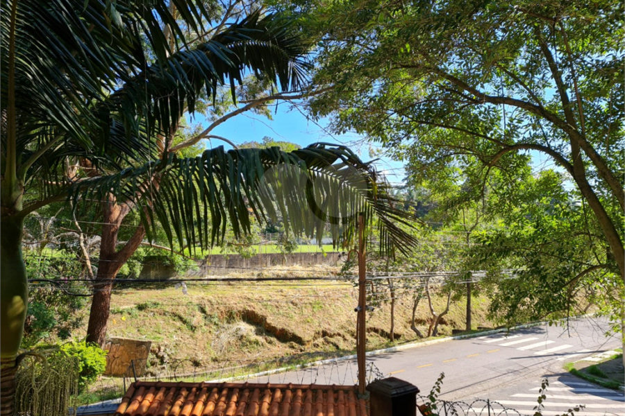 Sobrado à venda com 4 quartos, sendo 1 suíte,  em Jardim Leonor Mendes de Barros, São Paulo, SP