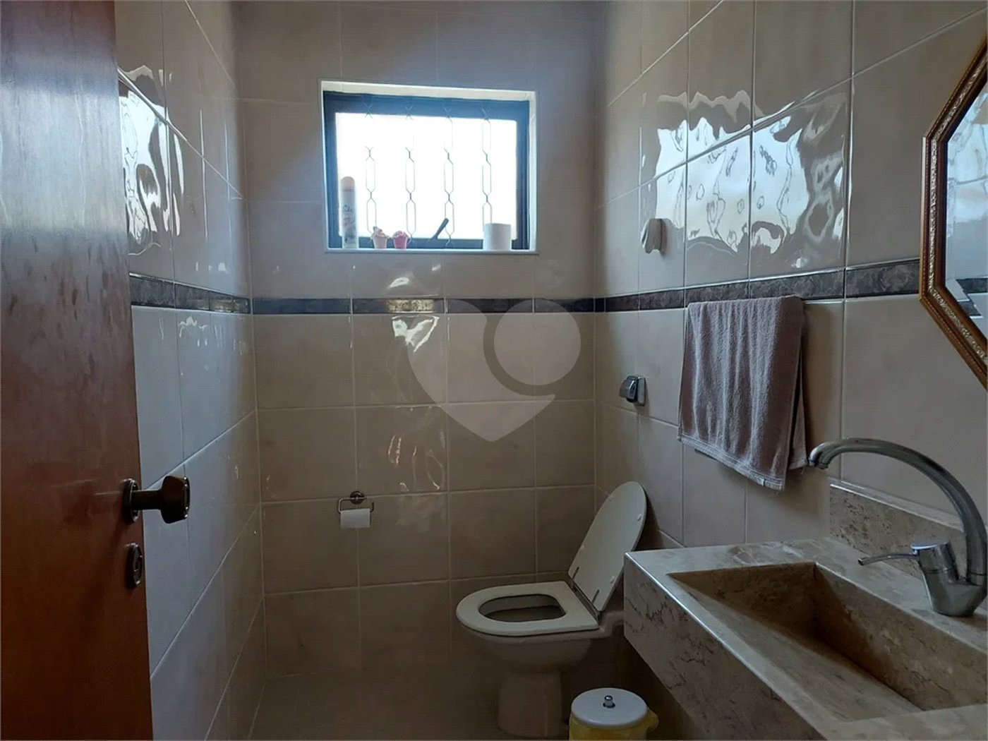 Casa à venda com 4 quartos, sendo 3 suítes, no Centro, Vinhedo, SP
