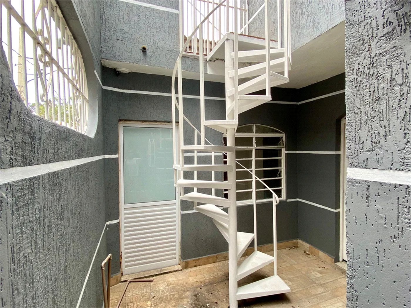 Casa à venda com 3 quartos, sendo 2 suítes,  em Vila Progredior, São Paulo, SP