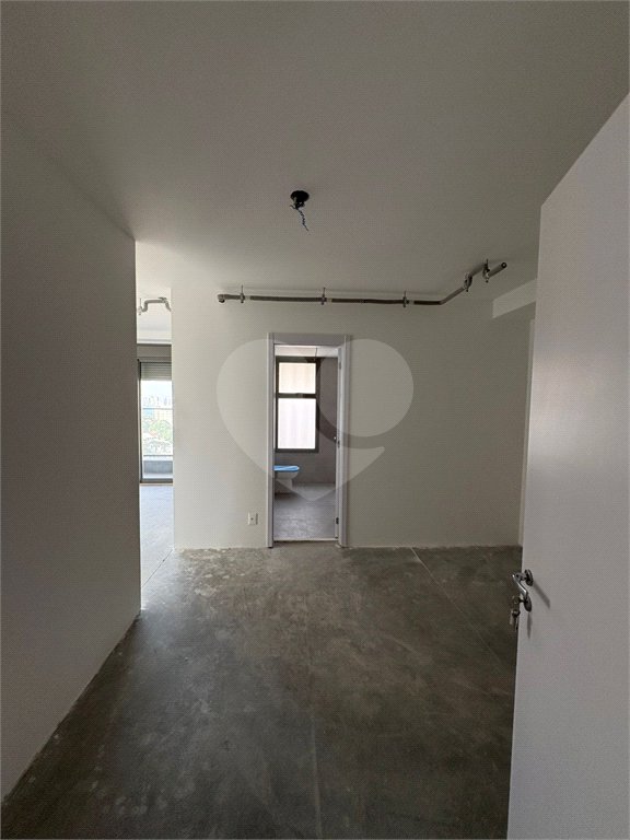 Apartamento à venda com 3 suítes em Alto da Lapa, São Paulo, SP
