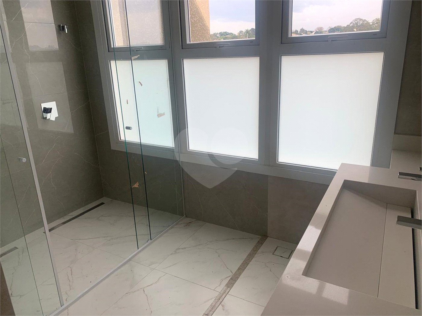 Casa à venda com 3 suítes no condomínio Quadra Real, Atibaia - SP