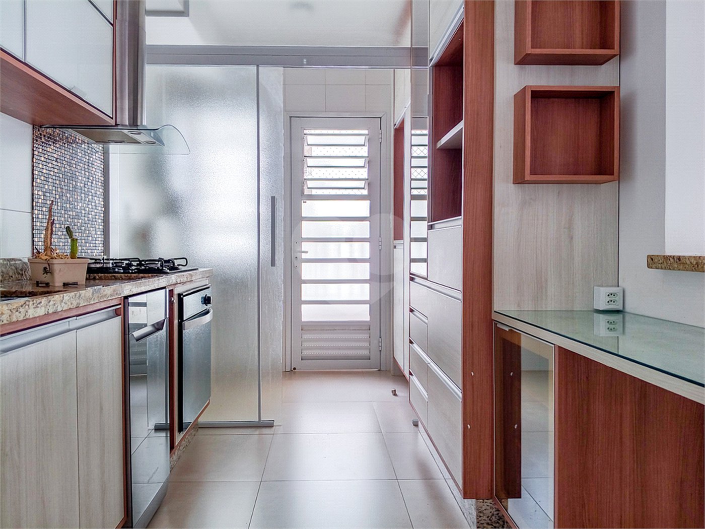 Apartamento à venda com 3 quartos, sendo 1 suíte, em Parque Campolim, Sorocaba, SP