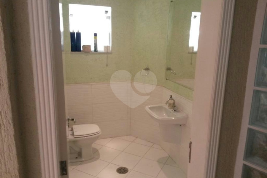 Casa à venda com 3 quartos, sendo 1 suíte, em Santana, São Paulo, SP