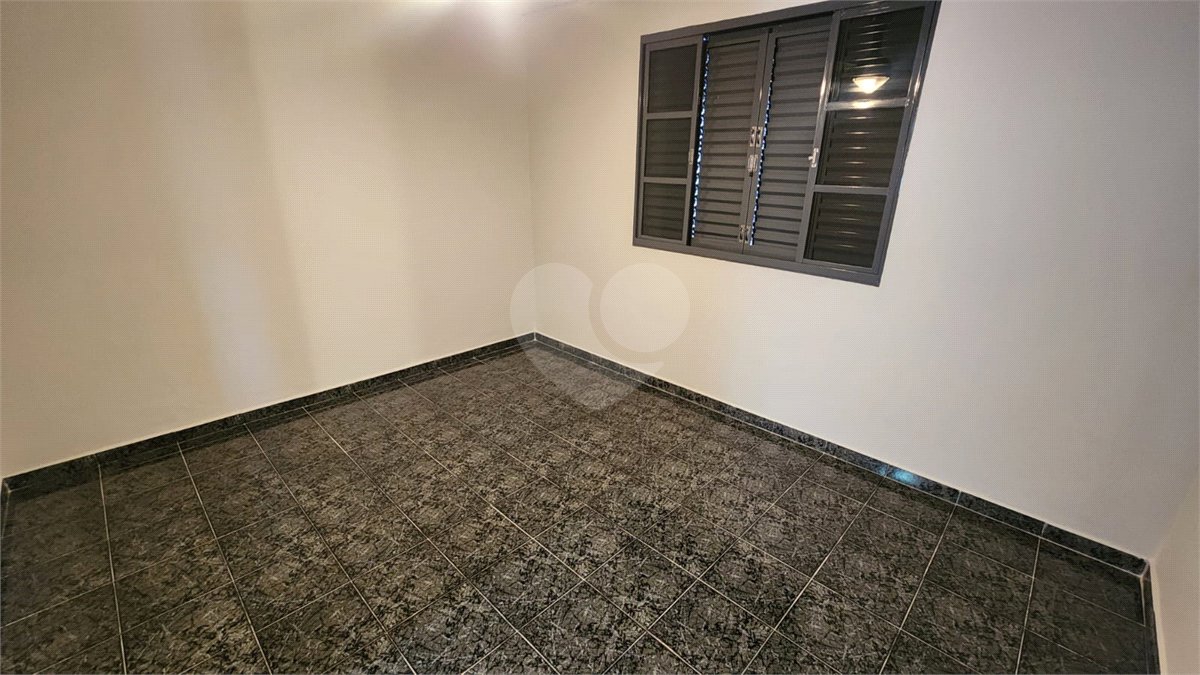 Casa à venda com 3 quartos em Vila Ramaciotti, Valinhos, SP