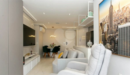 Apartamento à venda com 2 quartos, sendo 1 suíte,  em Chácara Seis de Outubro, São Paulo, SP