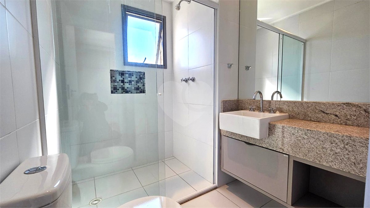Apartamento à venda ou para alugar com 3 suítes em Chácara Santo Antônio, São Paulo, SP