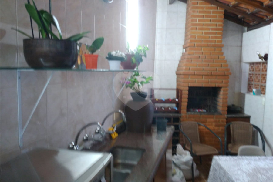 Casa à venda com 4 quartos, sendo 3 suítes, no condomínio Da Serra, São Paulo - SP