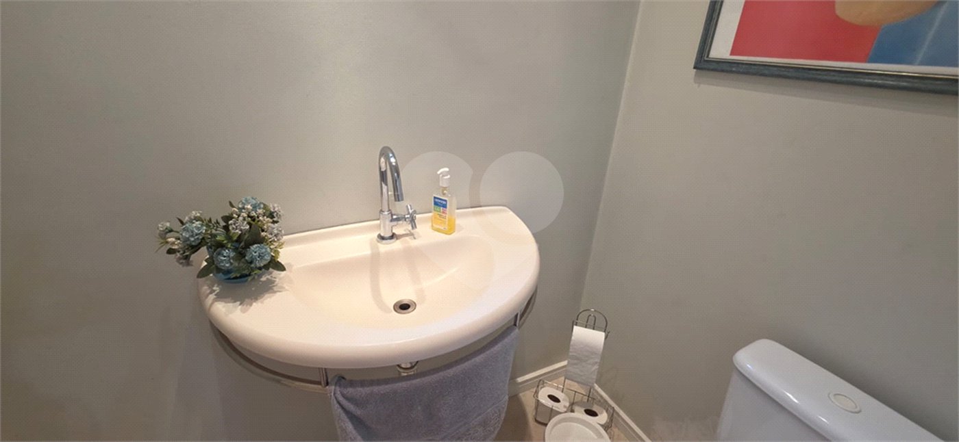 Casa Térrea à venda ou para alugar com 8 quartos, sendo 4 suítes, em Vila Pereira Barreto, São Paulo, SP