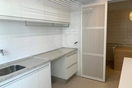 Apartamento à venda com 3 suítes em Indianópolis, São Paulo, SP