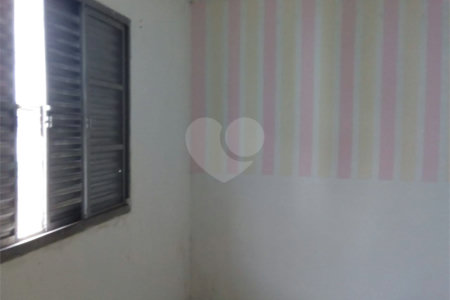 Sobrado à venda com 2 quartos, sendo 1 suíte, em Vila Urupês, Suzano, SP
