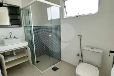Casa à venda com 4 quartos, sendo 1 suíte, em Vila Oliveira, Mogi das Cruzes, SP