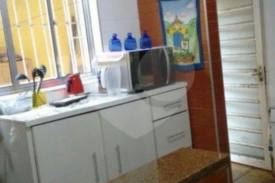 Casa à venda com 2 quartos, sendo 1 suíte, em Solemar, Praia Grande, SP