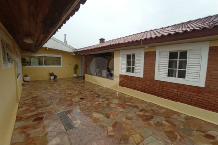 Casa à venda com 4 quartos, sendo 3 suítes,  no Centro, Itapetininga, SP