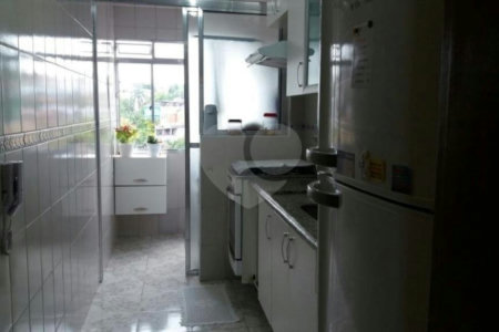 Apartamento à venda com 2 quartos em Vila Erna, São Paulo, SP