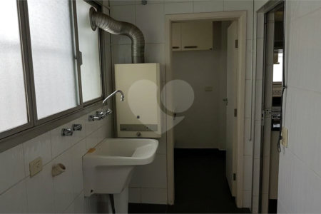 Apartamento à venda com 3 quartos, sendo 1 suíte, em Alto da Lapa, São Paulo, SP