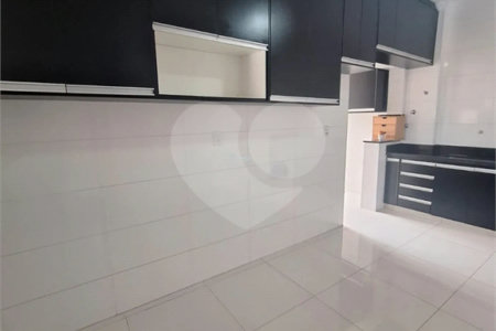 Apartamento à venda com 3 quartos, sendo 1 suíte,  em Condomínio Itamaraty, Ribeirão Preto, SP
