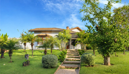 Casa à venda com 5 suítes no condomínio Parque Village Castelo, Itu - SP