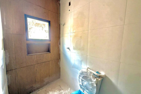 Casa à venda com 3 quartos, sendo 1 suíte,  em Loteamento Vale das Flores, Atibaia, SP