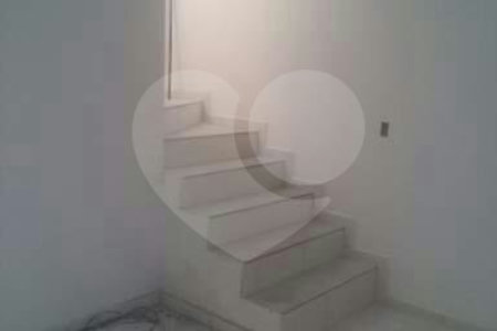 Sobrado à venda com 3 quartos, sendo 2 suítes, em Jardim Monte Kemel, São Paulo, SP