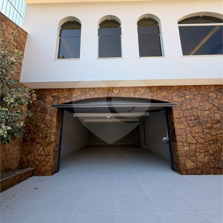 Casa à venda com 5 quartos, sendo 4 suítes, em Vila Rosália, Guarulhos, SP
