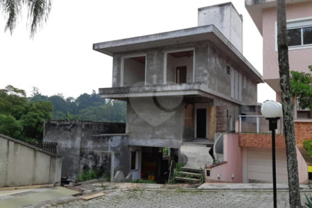 Casa à venda com 4 suítes no condomínio Residencial Cantareira, São Paulo - SP