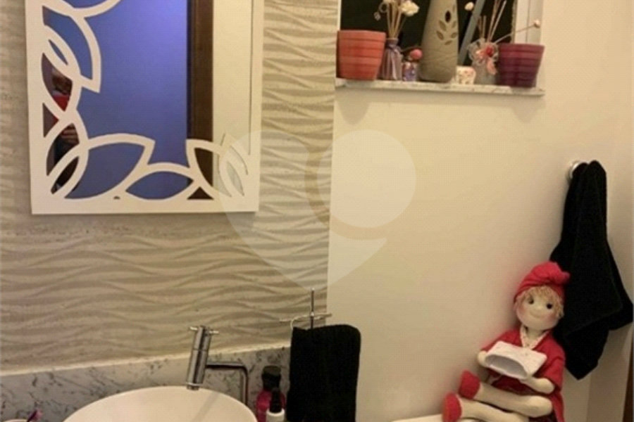 Sobrado à venda com 3 suítes em Vila Guilherme, São Paulo, SP