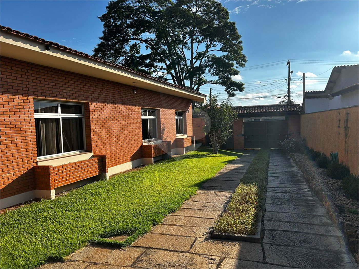Casa à venda com 4 quartos, sendo 2 suítes, em Vila Aparecida, Itapetininga, SP