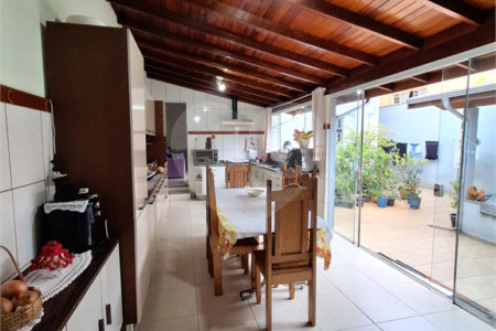 Casa à venda com 4 quartos, sendo 1 suíte,  em João Xxiii, Vinhedo, SP