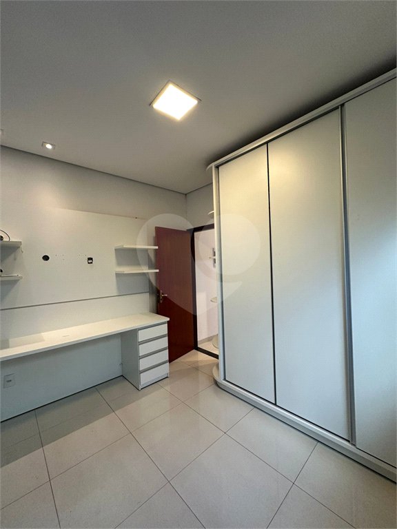 Casa à venda com 3 quartos, sendo 1 suíte,  em Jardim Estoril, Ponta Porã, MS