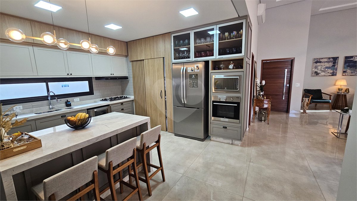 Casa à venda com 4 suítes no condomínio Residencial Helvetia Park, Indaiatuba - SP