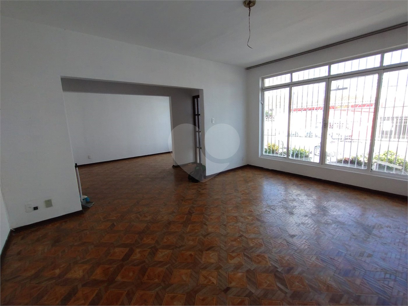 Casa à venda ou para alugar com 4 quartos, sendo 3 suítes,  no Centro, Itapetininga, SP