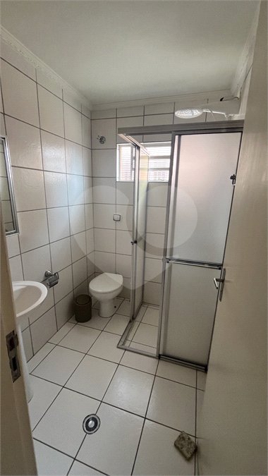 Sobrado à venda ou para alugar com 4 quartos, sendo 2 suítes, em Jardim Terceiro Centenário, Atibaia, SP