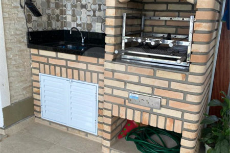 Casa à venda com 3 quartos, sendo 1 suíte, no condomínio Vida Verde 1, Suzano - SP