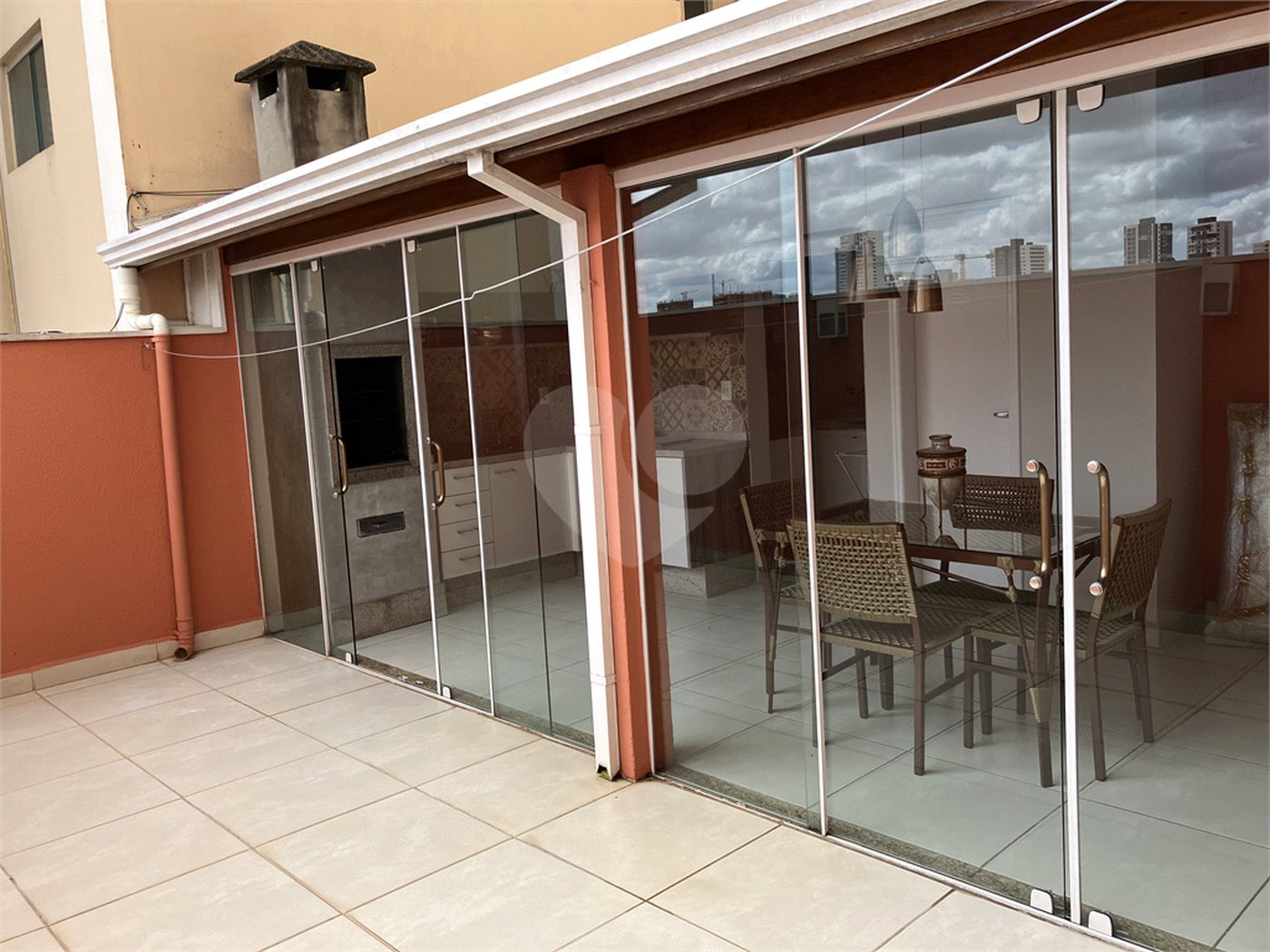 Apartamento à venda com 3 quartos, sendo 1 suíte, em Parque Campolim, Sorocaba, SP