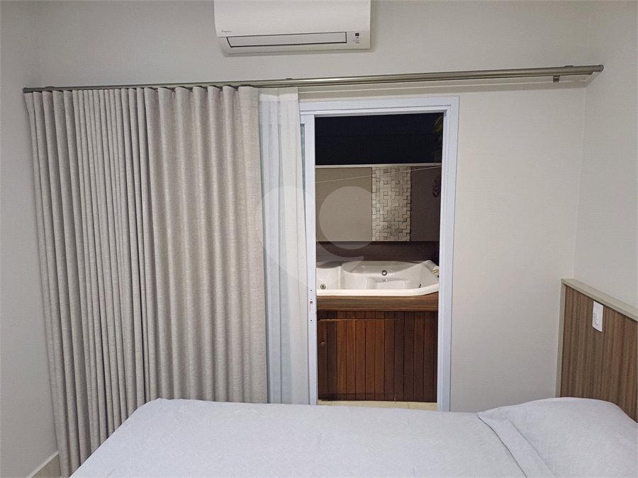 Casa à venda com 3 quartos, sendo 1 suíte, no condomínio Mantova, Indaiatuba - SP