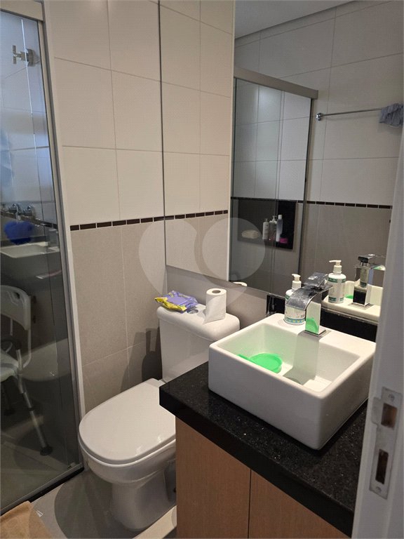 Apartamento à venda com 2 quartos, sendo 1 suíte,  em Loteamento Mogilar, Mogi das Cruzes, SP