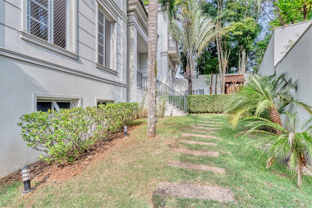 Casa à venda com 4 suítes no condomínio L'unique, São Paulo - SP