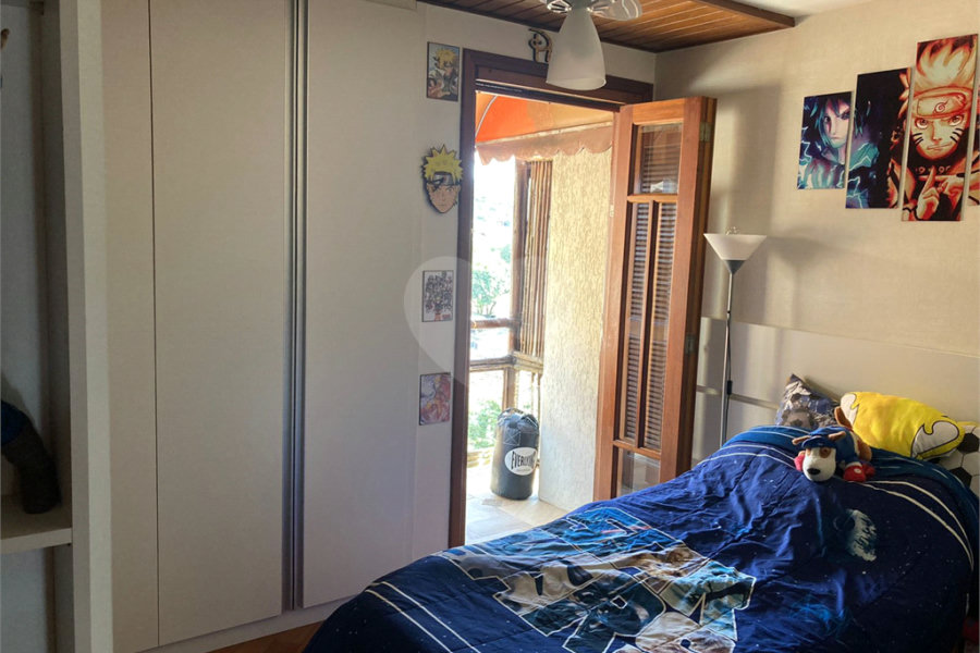 Casa à venda com 3 quartos, sendo 1 suíte, no condomínio Barbará II, São Paulo - SP
